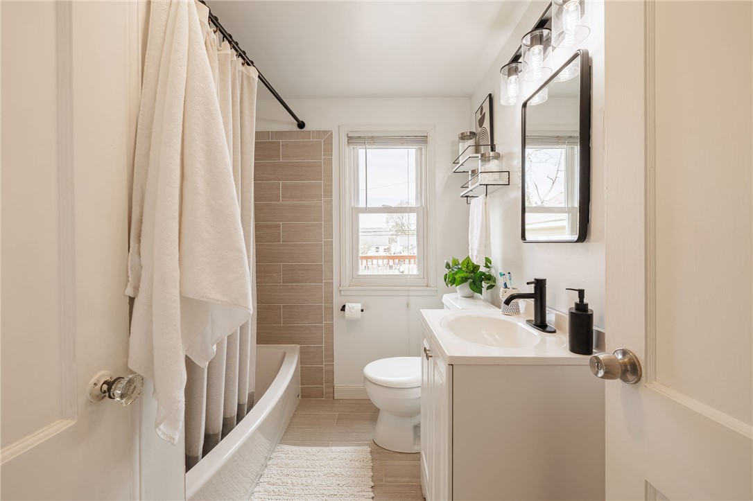 358 Spencer Road Irondequoit, NY 14609 - Photo 12 of 31