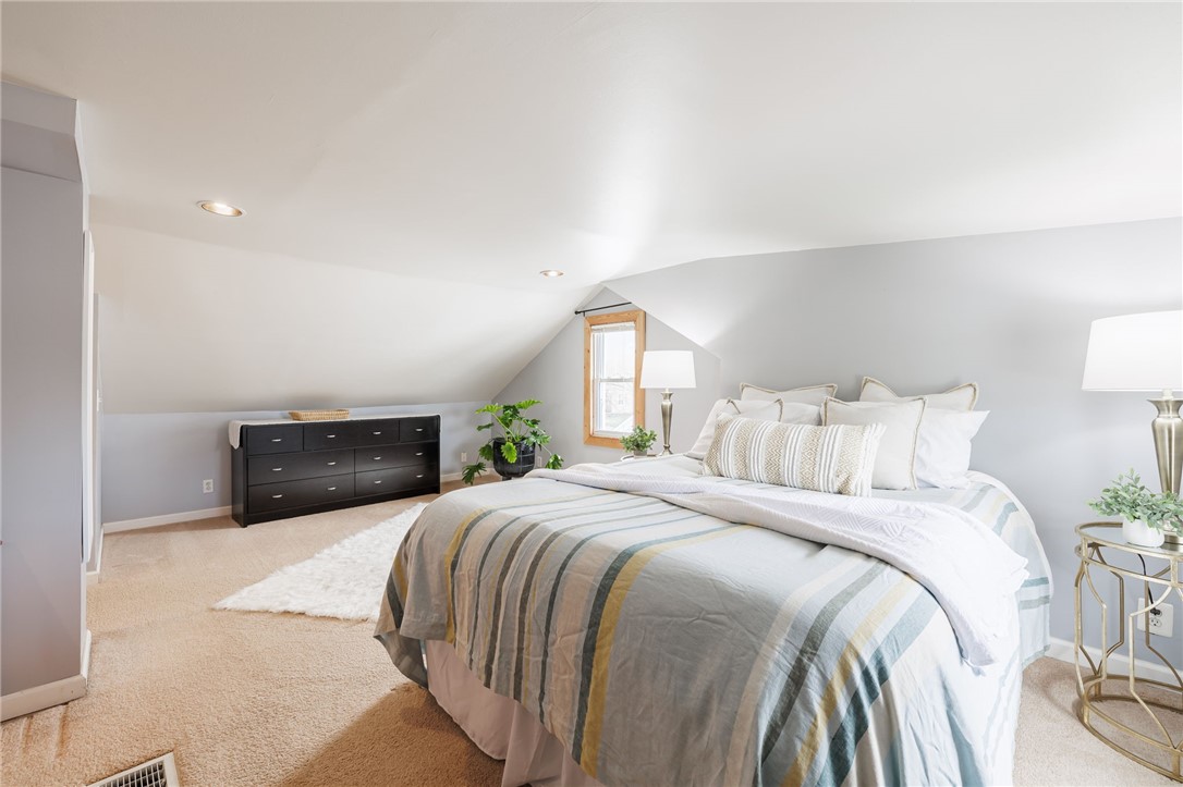 358 Spencer Road Irondequoit, NY 14609 - Photo 19 of 31