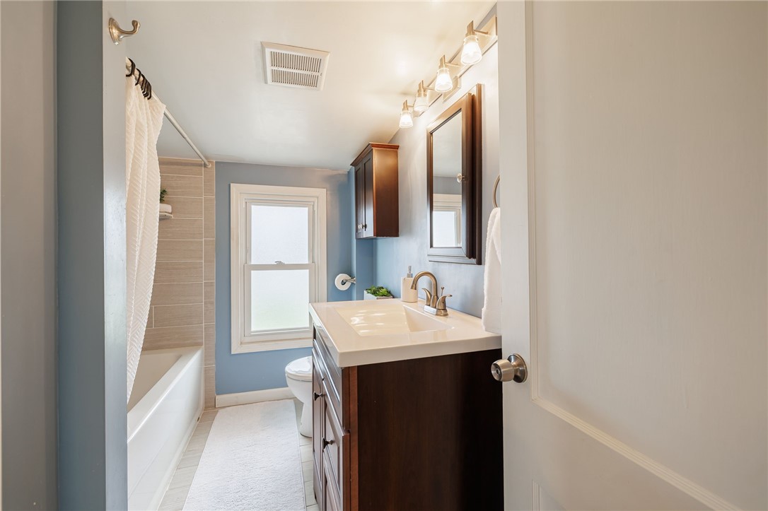 358 Spencer Road Irondequoit, NY 14609 - Photo 20 of 31