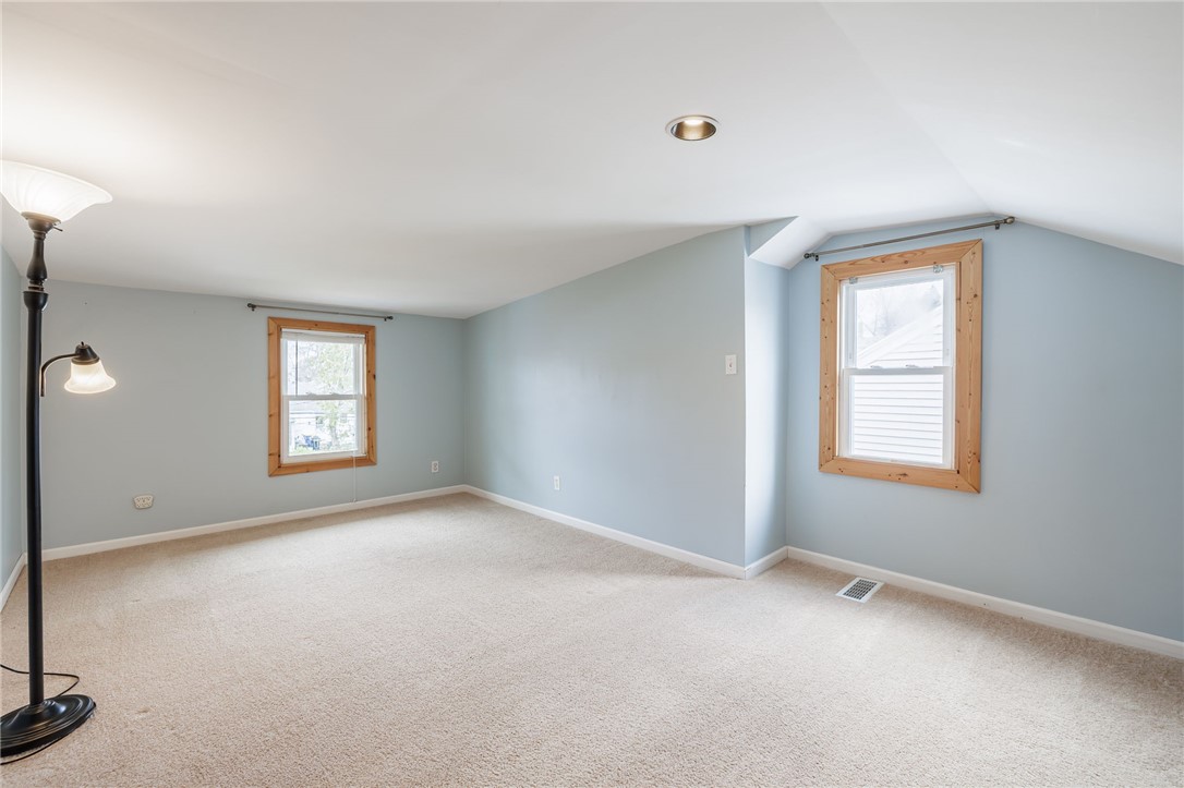 358 Spencer Road Irondequoit, NY 14609 - Photo 22 of 31