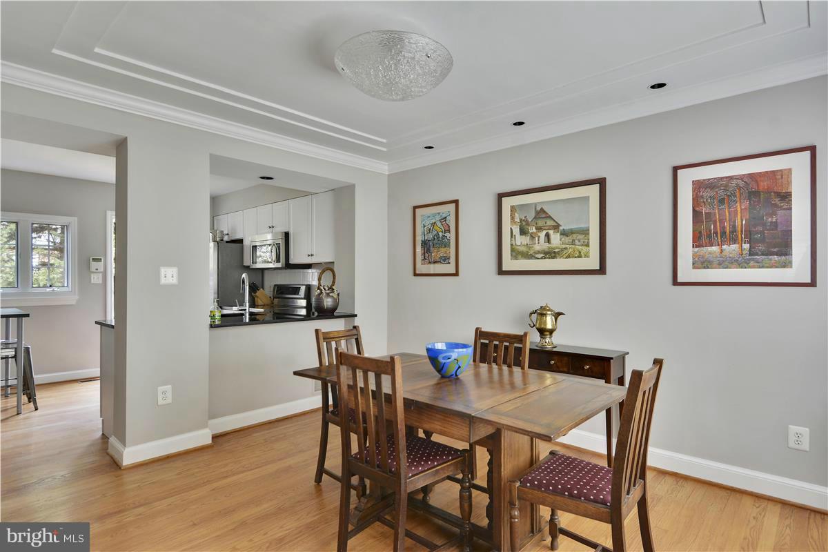 1913 Stratton Road Silver Spring, MD 20910 - Photo 14 of 30 Dining Room