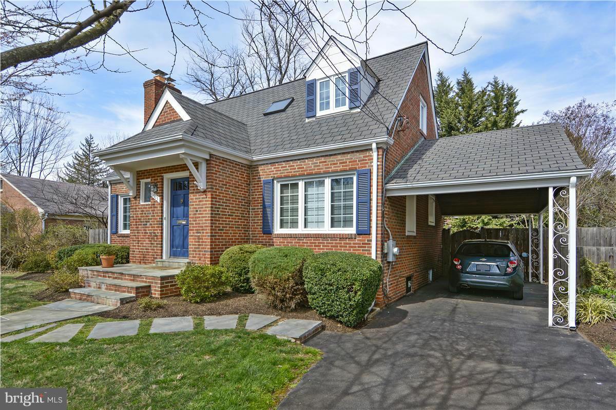 1913 Stratton Road Silver Spring, MD 20910 - Photo 3 of 30 Exterior (Front)