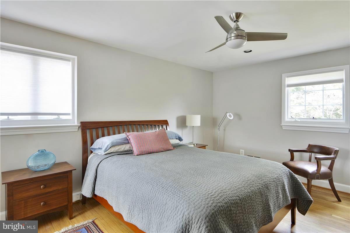 1913 Stratton Road Silver Spring, MD 20910 - Photo 23 of 30 Bedroom (Master) Upper Level