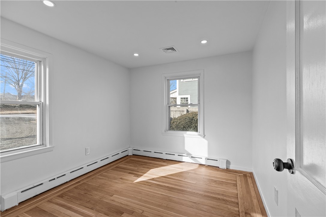1625 East Main Road Portsmouth, RI 02871 - Photo 23 of 49 Gallery Image 23