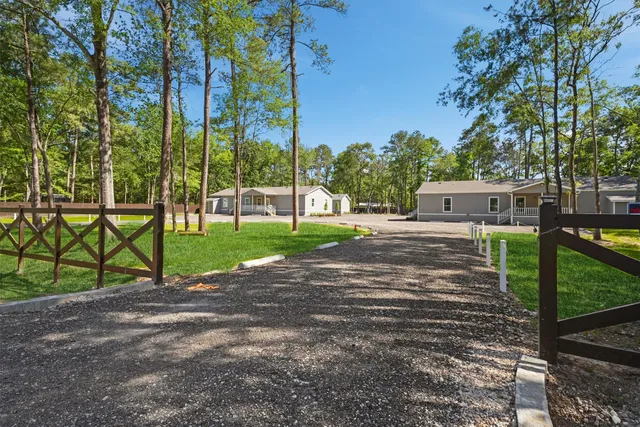 $1,400 | 20778 Stevens, New Caney, TX 77357