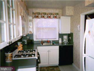 4061 Lasher Road Drexel Hill, PA 19026 - Photo 2 of 6 Gallery Image 2