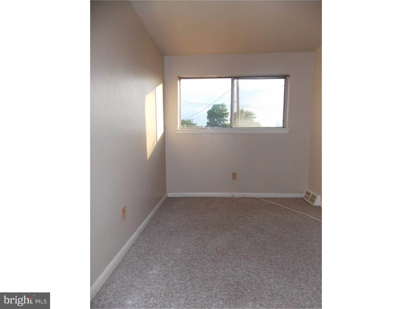 3659 Academy Road Philadelphia, PA 19154 - Photo 6 of 11 Gallery Image 6