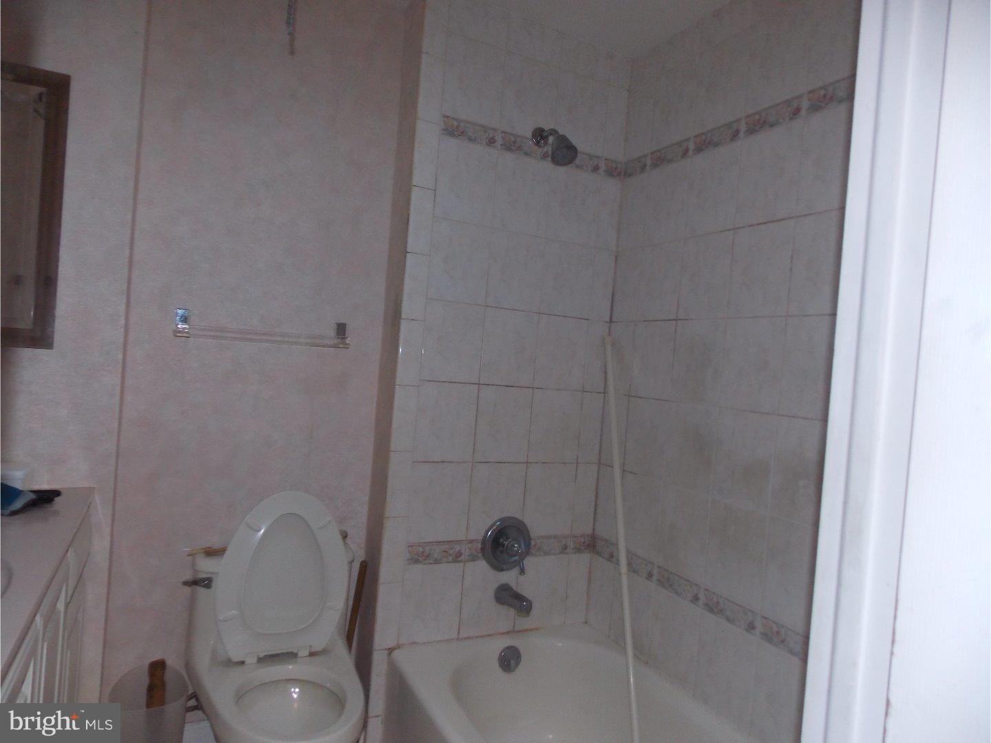 3659 Academy Road Philadelphia, PA 19154 - Photo 7 of 11 Gallery Image 7