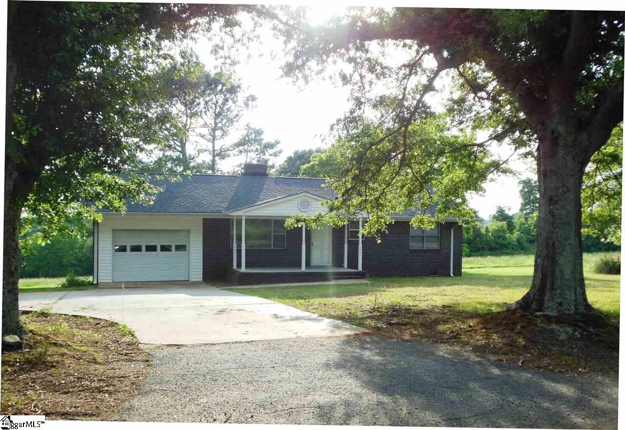 700 Shiloh Road Piedmont, SC 29673 - Photo 1 of 18