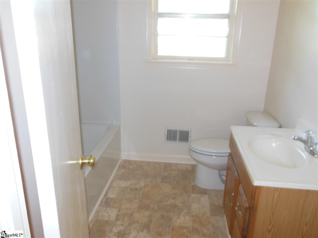 700 Shiloh Road Piedmont, SC 29673 - Photo 5 of 18