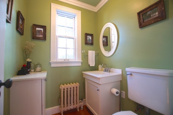 8 Trinity Road Marblehead, MA 01945 - Photo 13 of 30 Gallery Image 13