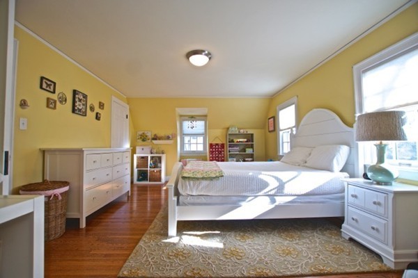 8 Trinity Road Marblehead, MA 01945 - Photo 15 of 30 Gallery Image 15