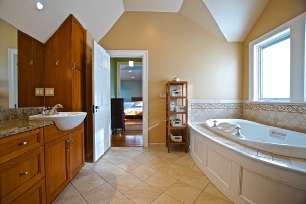 8 Trinity Road Marblehead, MA 01945 - Photo 22 of 30 Gallery Image 22
