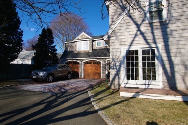 8 Trinity Road Marblehead, MA 01945 - Photo 28 of 30 Gallery Image 28