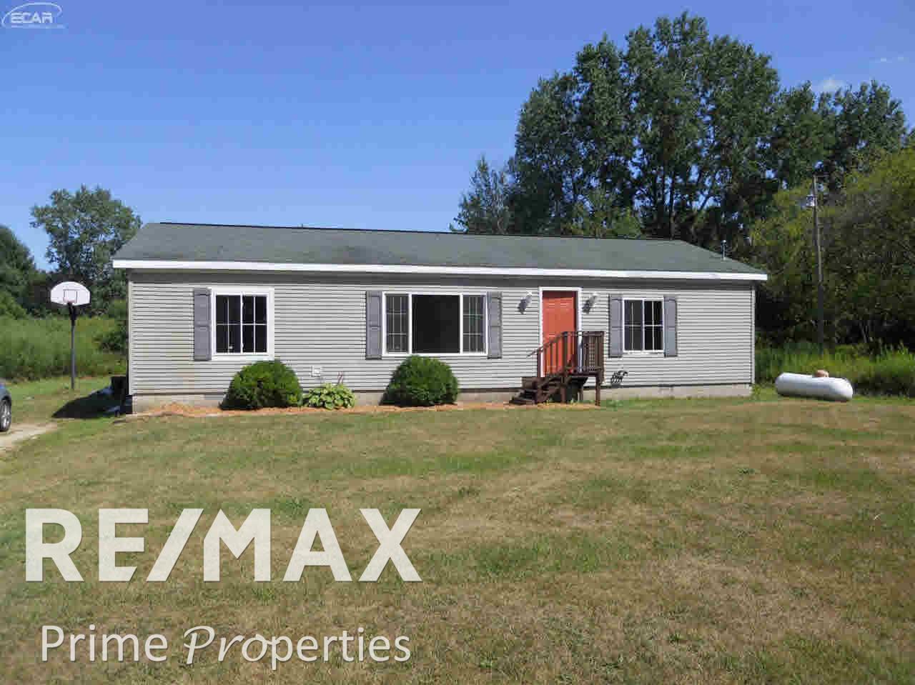 6853 Hess Road Vassar, MI 48768 - Photo 1 of 21