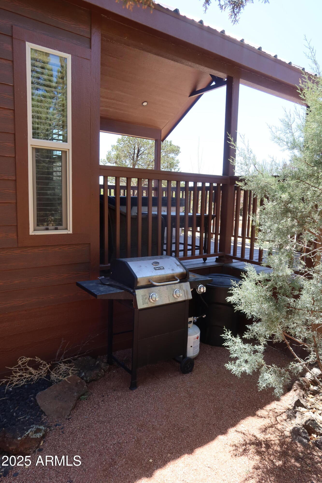 2746 Columbia Lane, Unit 10 Overgaard, AZ 85933 - Photo 29 of 33 a view of a two chairs in the patio