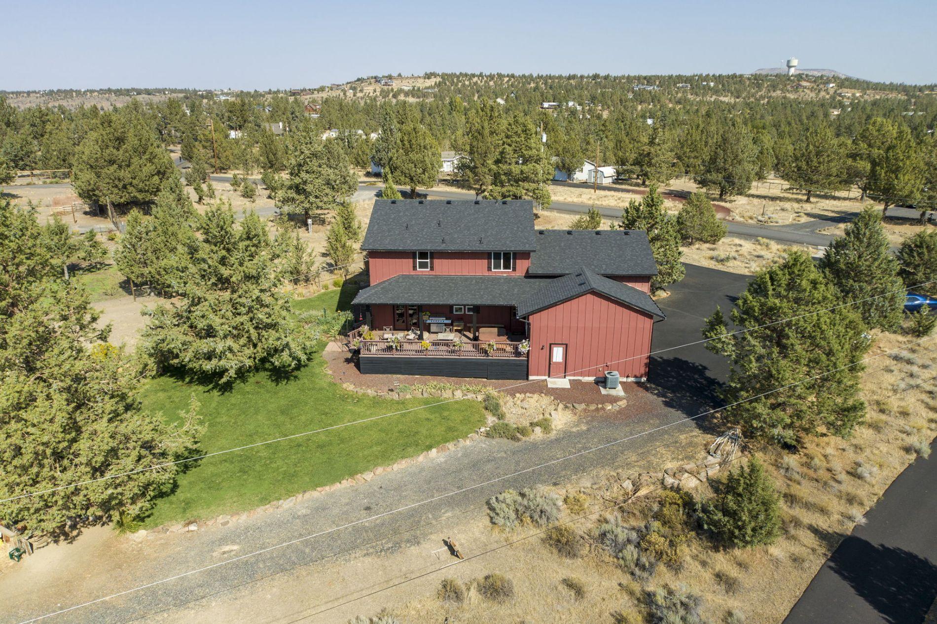 13930 Southwest Ridge Place Terrebonne, OR 97760 - Photo 1 of 52 Front