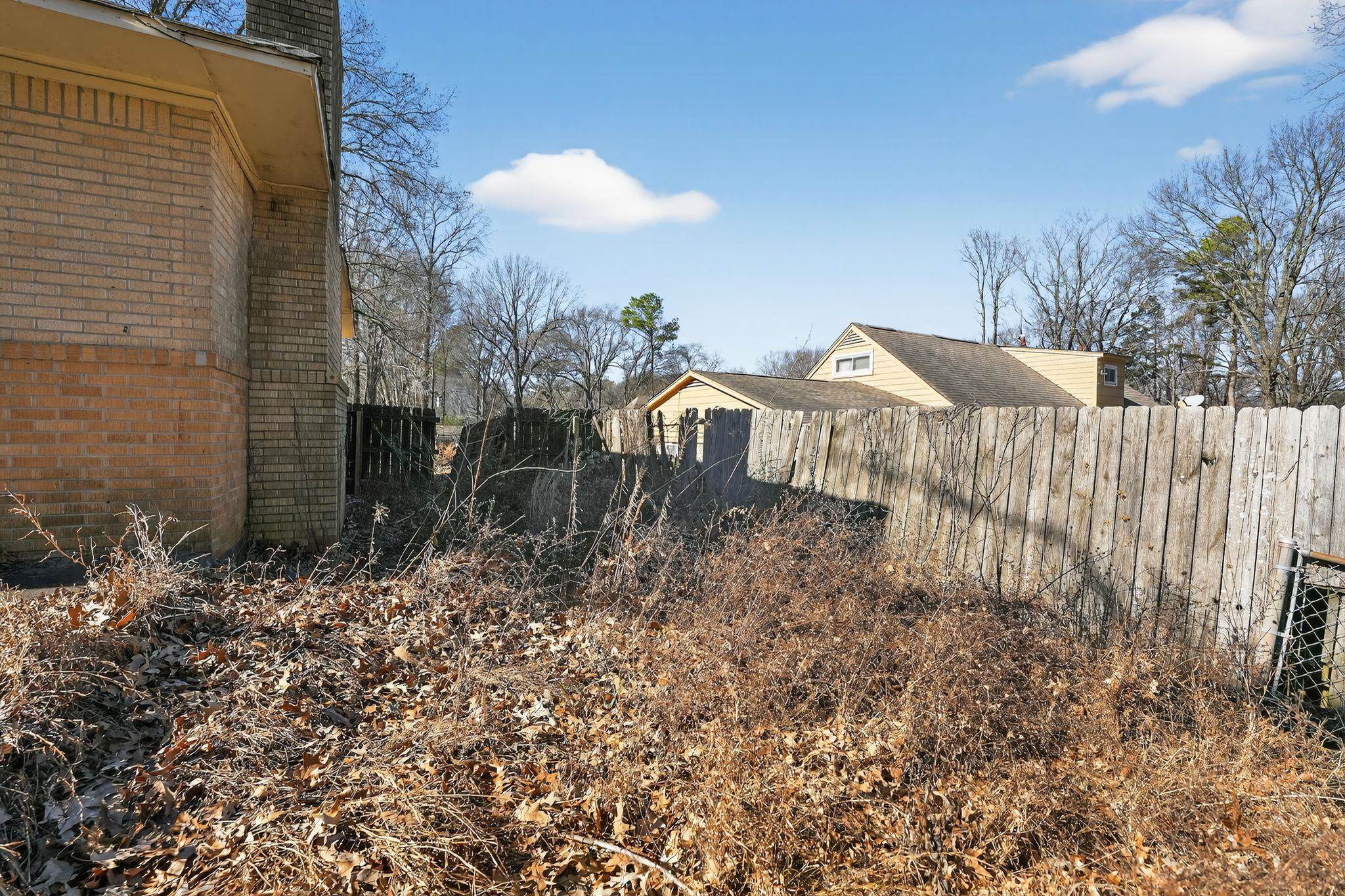 4094 Auburn Road Memphis, TN 38116 - Photo 25 of 30 a view of a backyard