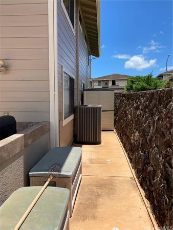 $4,300 | 94-1017 Halepuna Street, Waipahu, HI 96797