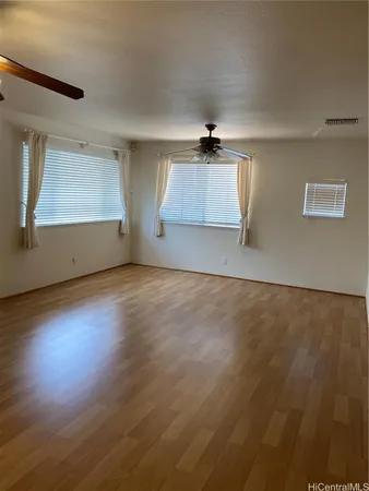 $4,300 | 94-1017 Halepuna Street, Waipahu, HI 96797