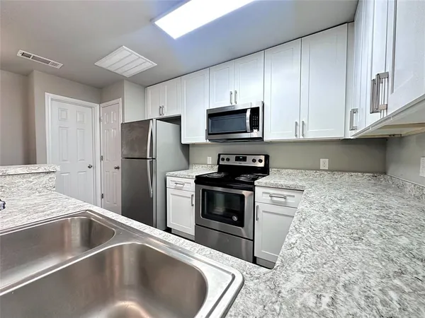 $1,029 | 6108 Abrams Road, Unit 512, Dallas, TX 75231