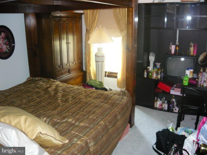 14626 Clear Spring Road Williamsport, MD 21795 - Photo 23 of 30 Bedroom