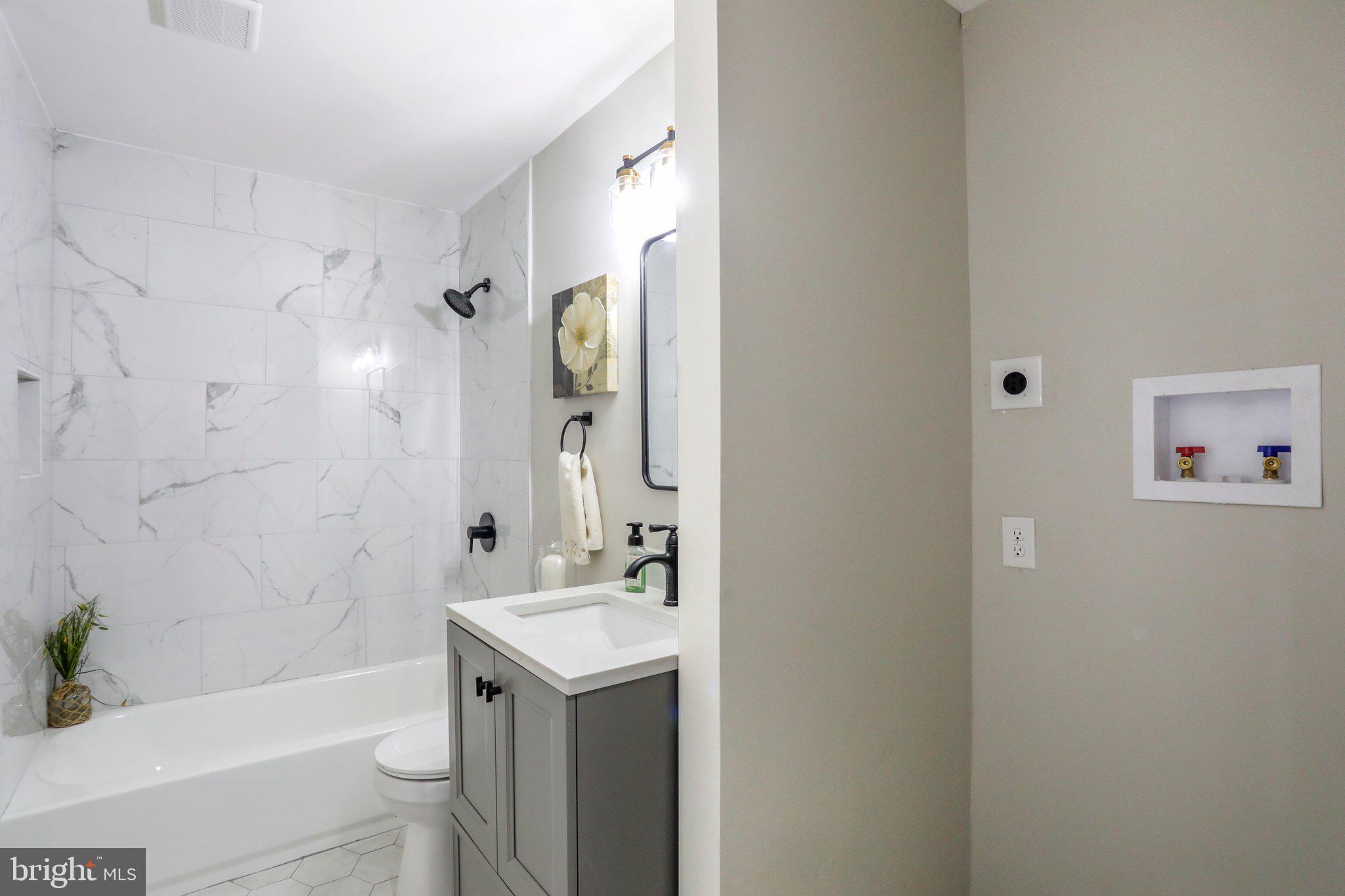 250 Pertch Road Severna Park, MD 21146 - Photo 13 of 41 Hall Bathroom