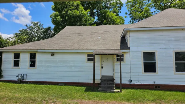 $239,499 | 716 East Main Street, Nacogdoches, TX 75961