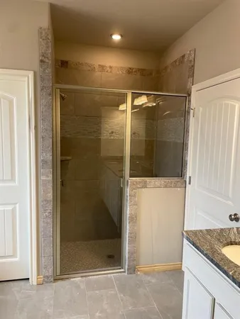 $2,295 | 3333 Windcrest Drive, Granbury, TX 76049