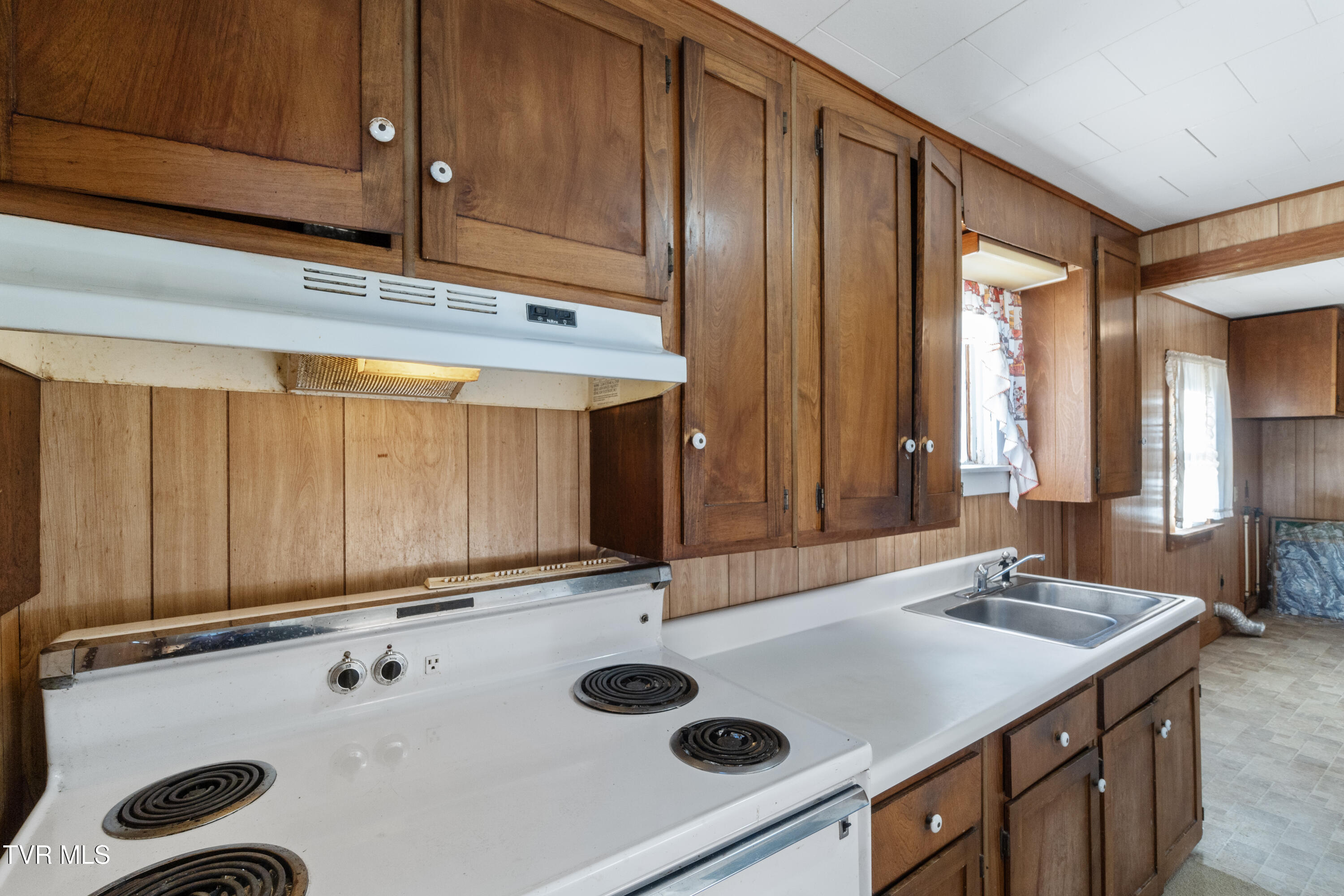 135 Scalf Road Chuckey, TN 37641 - Photo 12 of 48 DSC07937