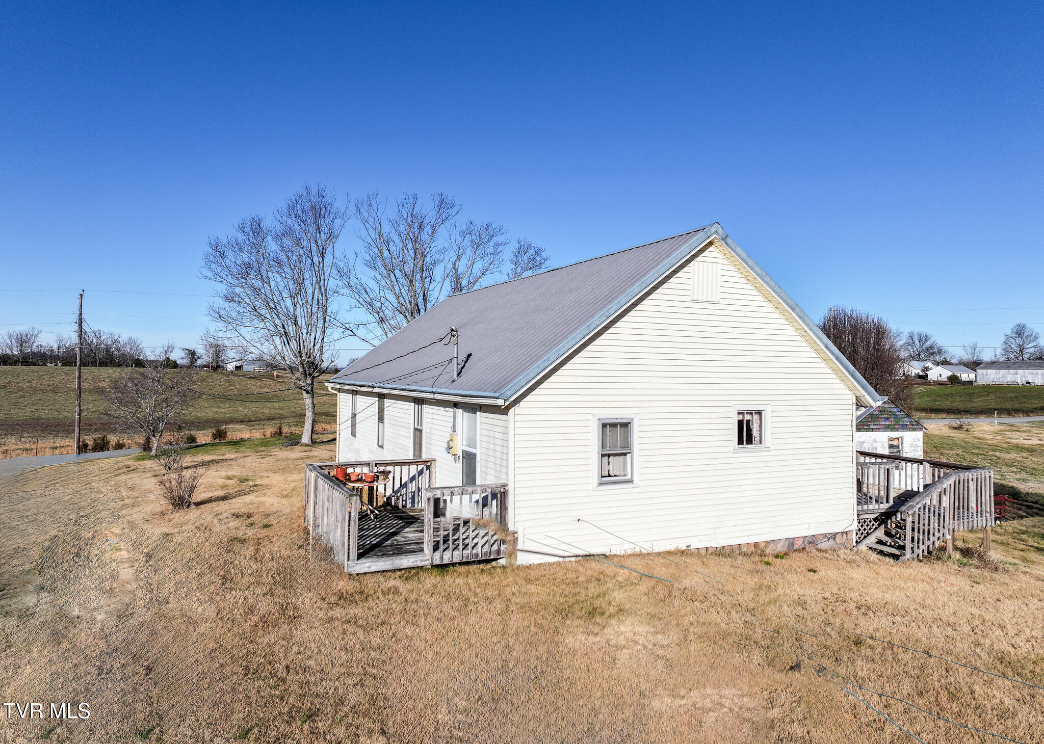 135 Scalf Road Chuckey, TN 37641 - Photo 30 of 48 DJI_20241223070056_0174_D-Edit-Edit