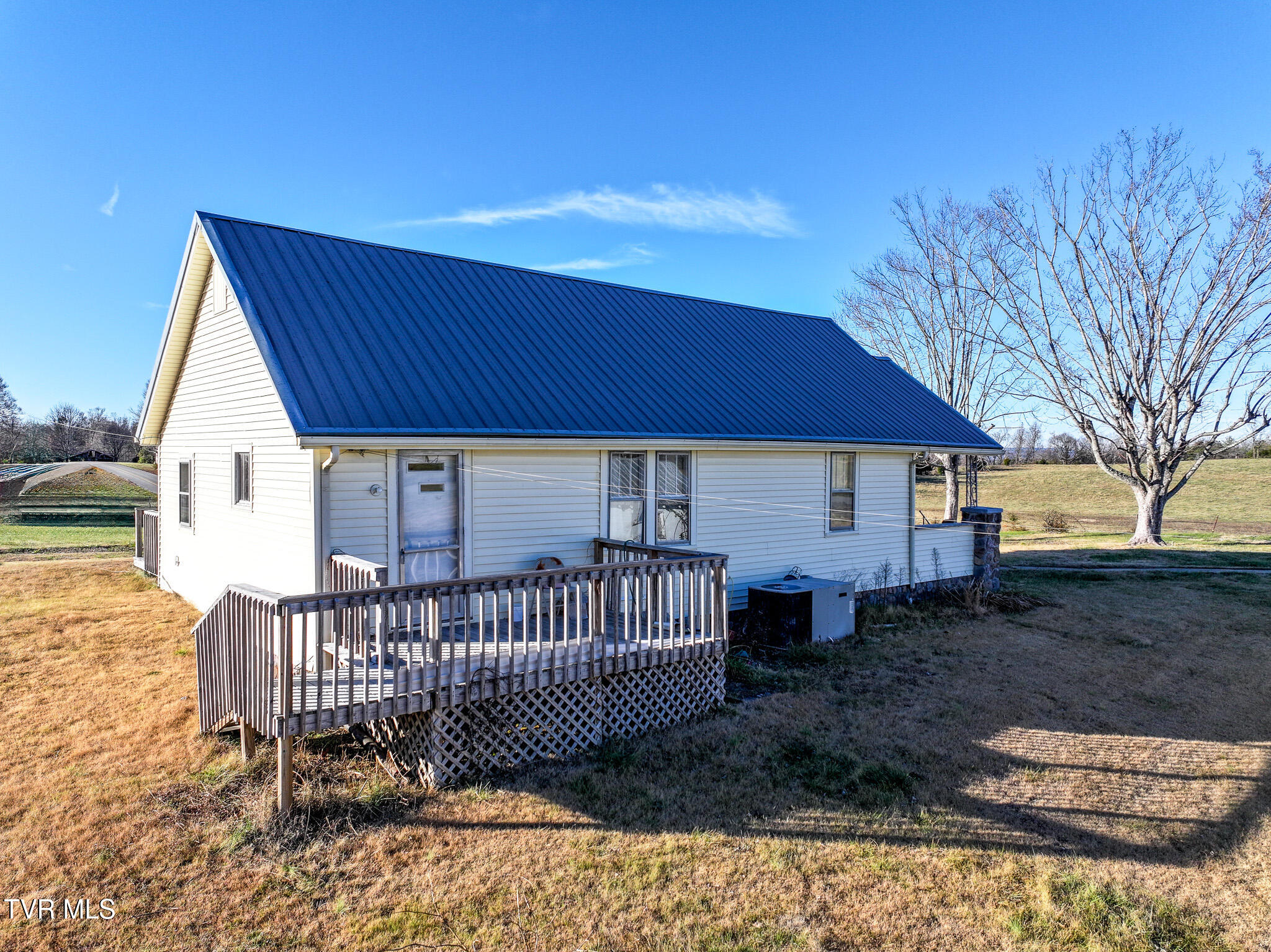 135 Scalf Road Chuckey, TN 37641 - Photo 32 of 48 DJI_20241223070128_0177_D-Edit