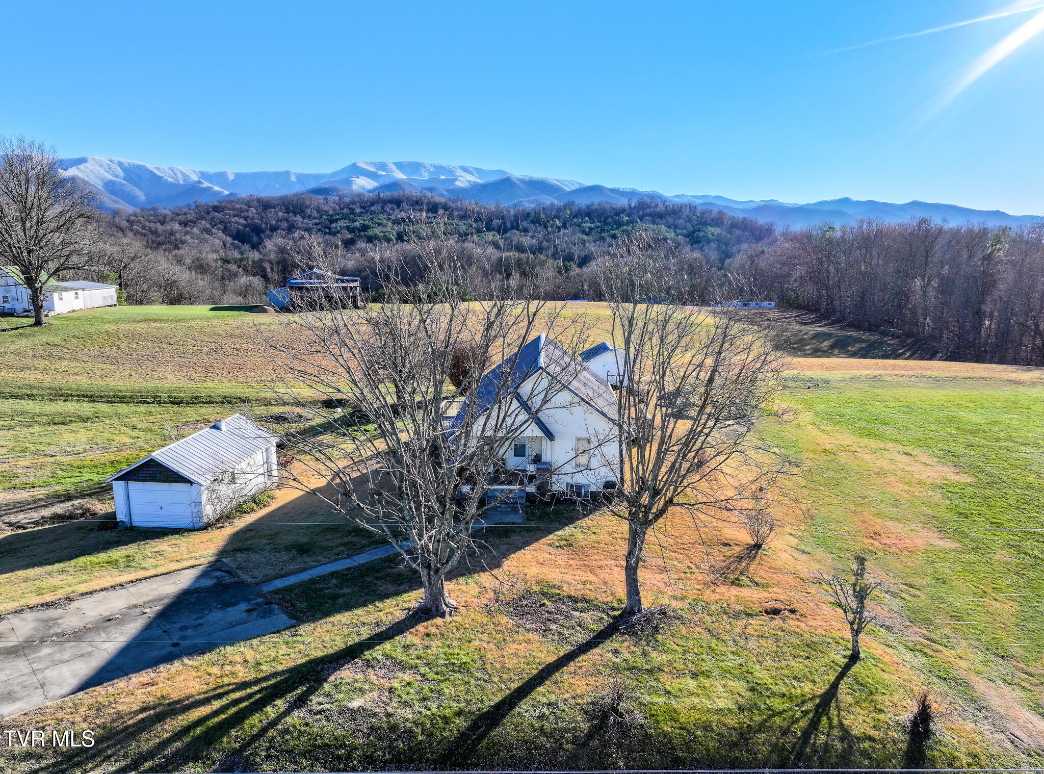 135 Scalf Road Chuckey, TN 37641 - Photo 44 of 48 DJI_20241223070638_0198_D-Edit