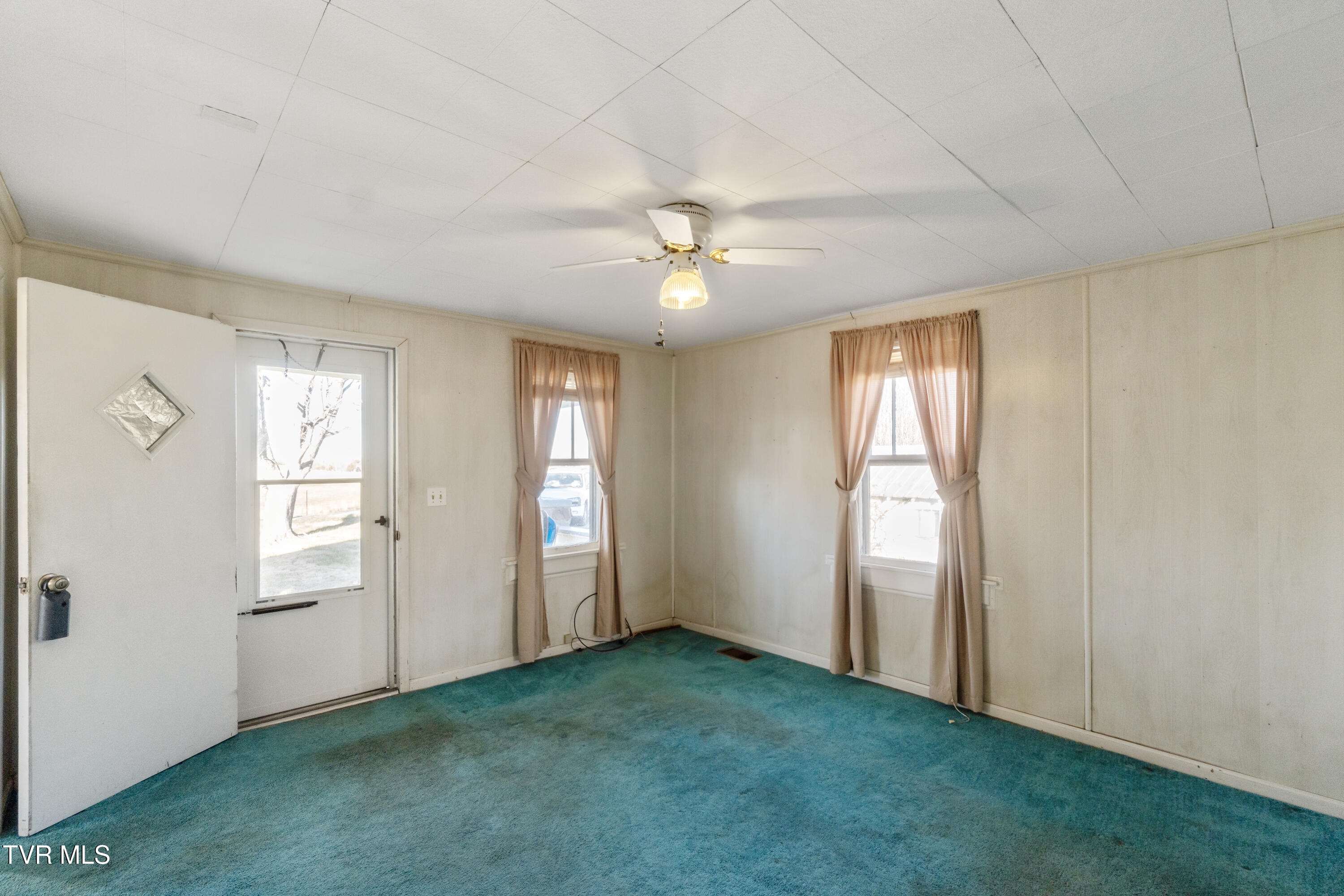 135 Scalf Road Chuckey, TN 37641 - Photo 5 of 48 DSC07889
