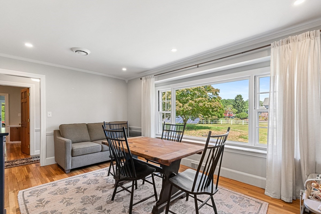 355 Pearse Road Swansea, MA 02777 - Photo 12 of 42 Gallery Image 12