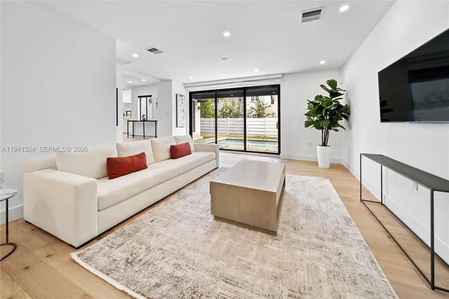 $20,000 | 600 Northeast 57th Street, Miami, FL 33137