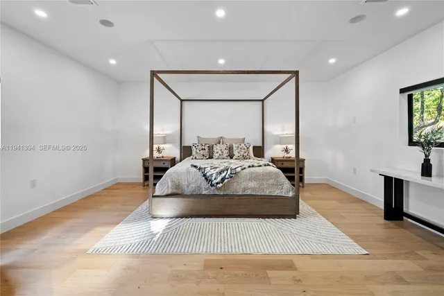 $20,000 | 600 Northeast 57th Street, Miami, FL 33137