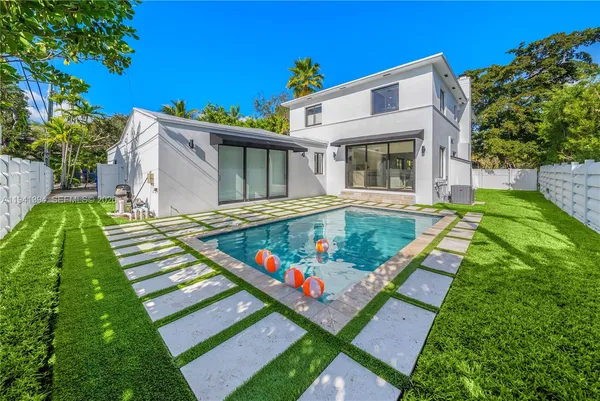 a front view of house with yard