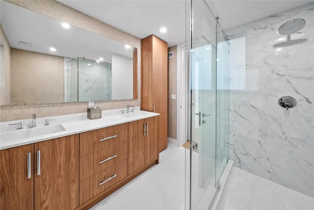 $20,000 | 600 Northeast 57th Street, Miami, FL 33137