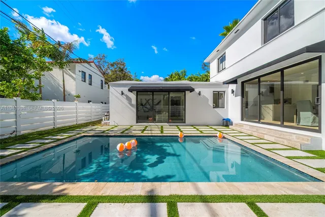 $20,000 | 600 Northeast 57th Street, Miami, FL 33137