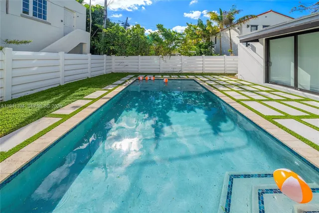 $20,000 | 600 Northeast 57th Street, Miami, FL 33137