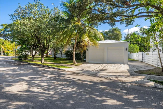 $20,000 | 600 Northeast 57th Street, Miami, FL 33137