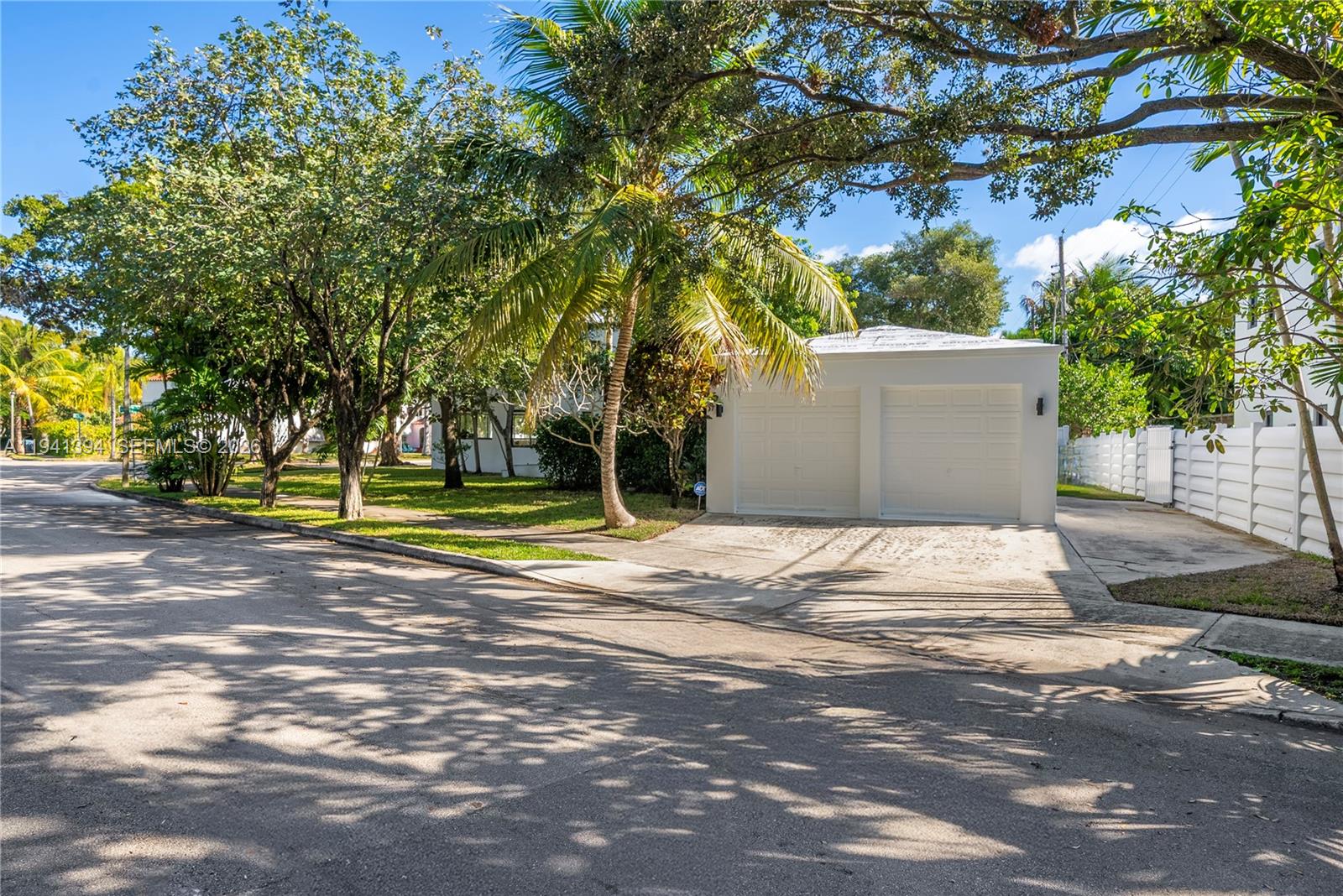 600 Northeast 57th Street Miami, FL 33137 - Photo 36 of 43 a view of a yard with plants and trees