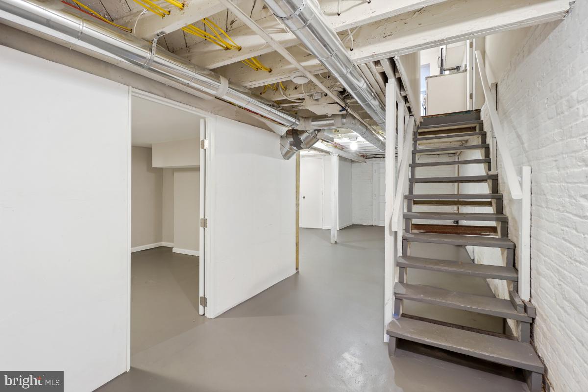 1526 Spring Place Northwest Washington, DC 20010 - Photo 25 of 35