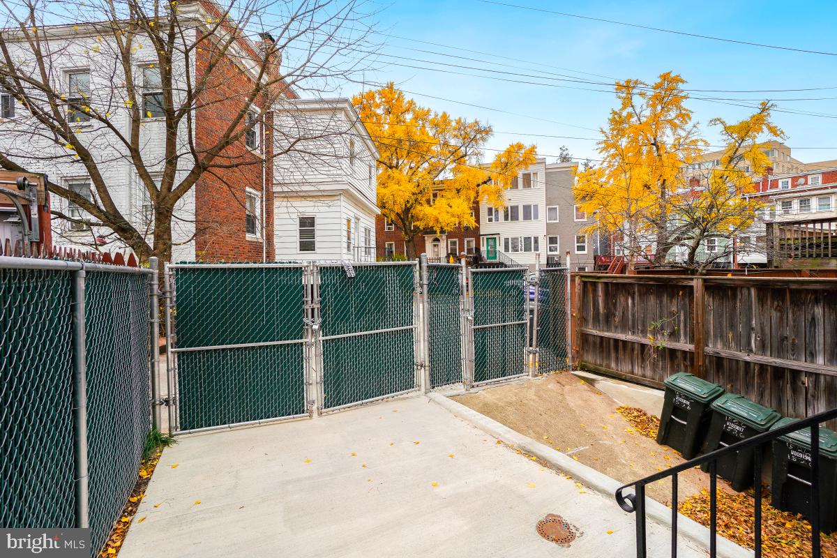 1526 Spring Place Northwest Washington, DC 20010 - Photo 35 of 35 a view of a backyard and a chair