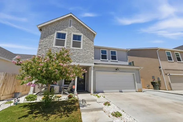 $500,000 | 7242 East Amherst Avenue, Fresno, CA 93737