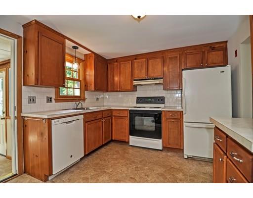 16 Parker Road Framingham, MA 01702 - Photo 11 of 36 Gallery Image 11