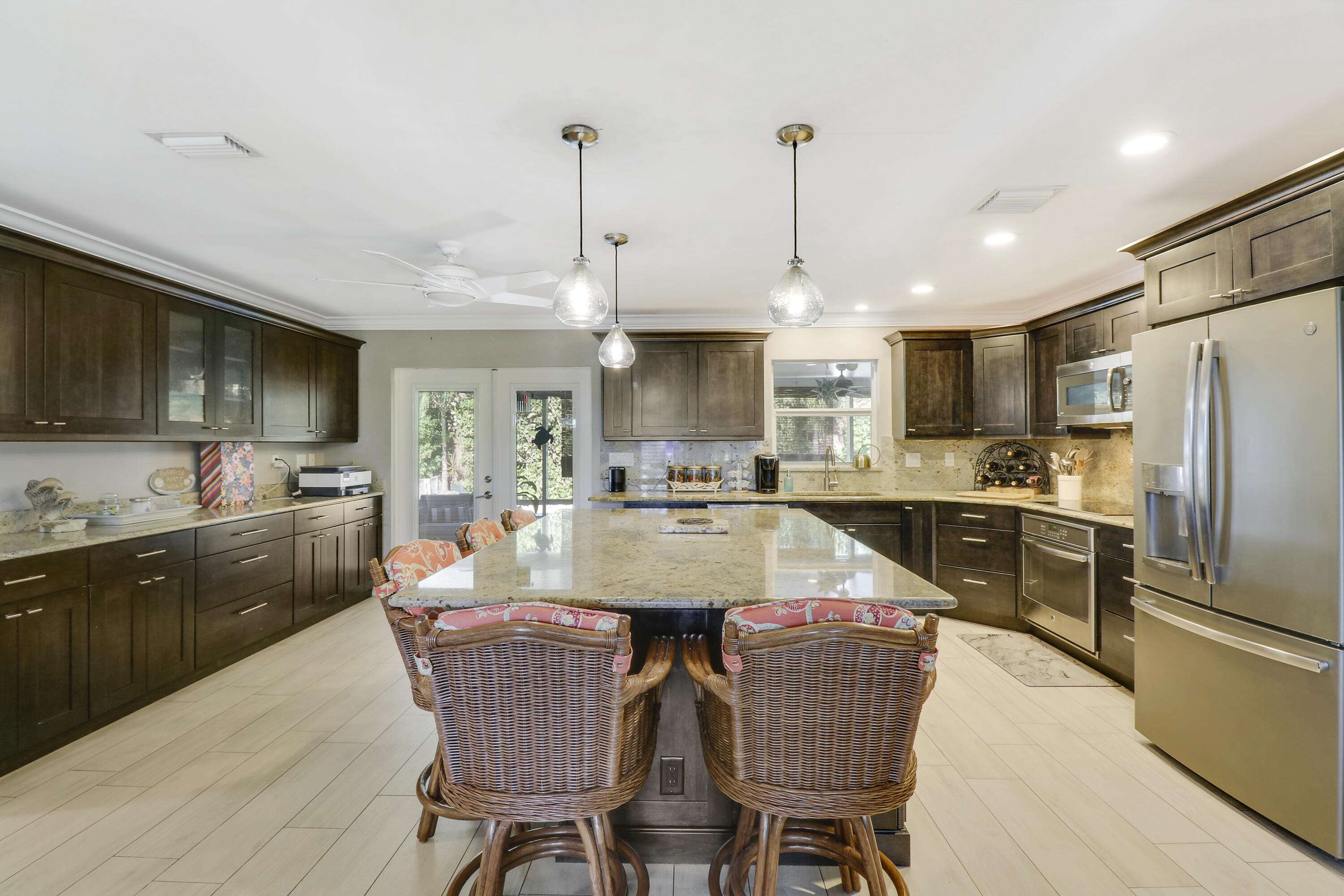 15 Chapel Circle Tequesta, FL 33469 - Photo 17 of 44 House-11