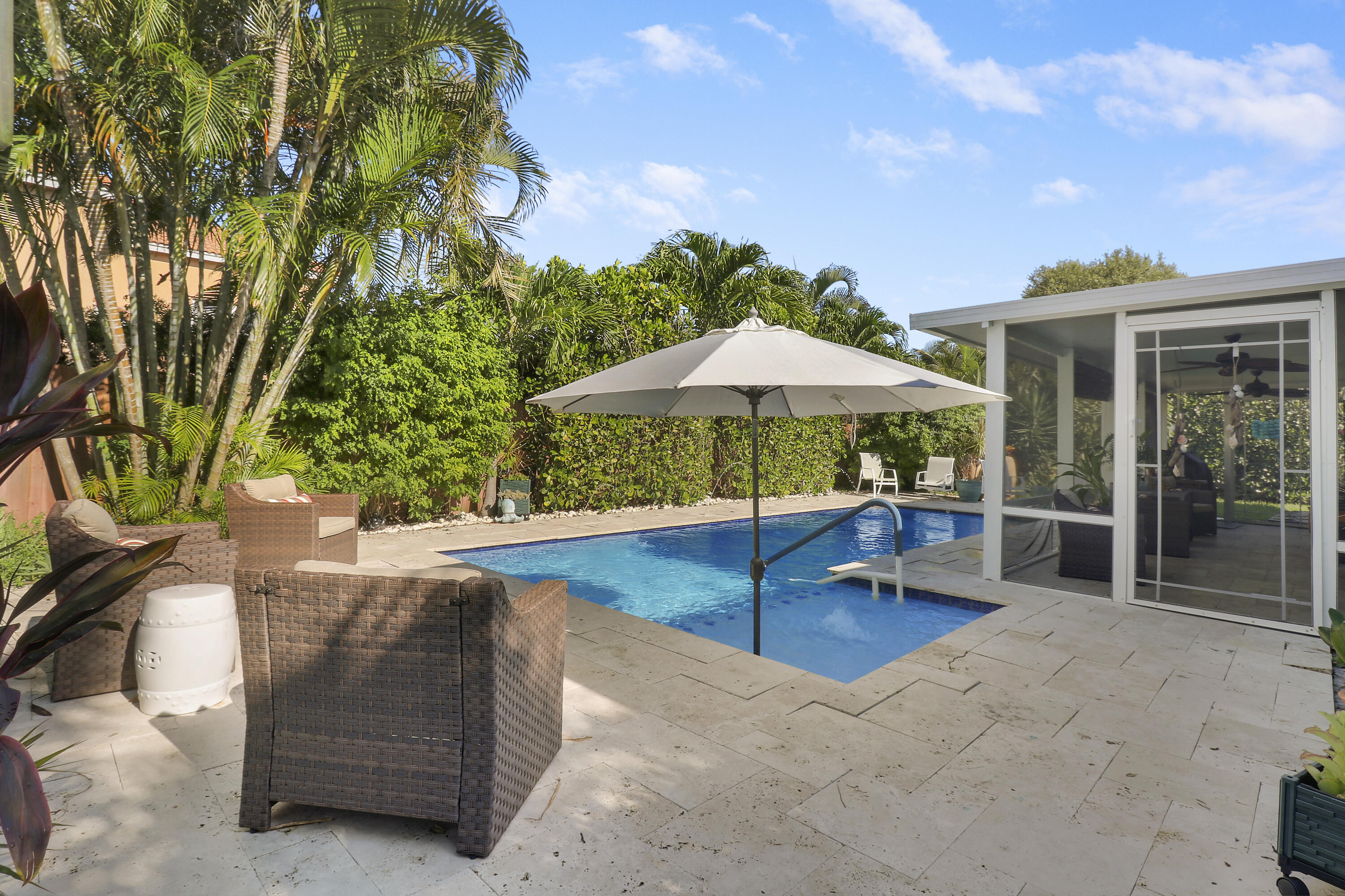 15 Chapel Circle Tequesta, FL 33469 - Photo 33 of 44 House-27