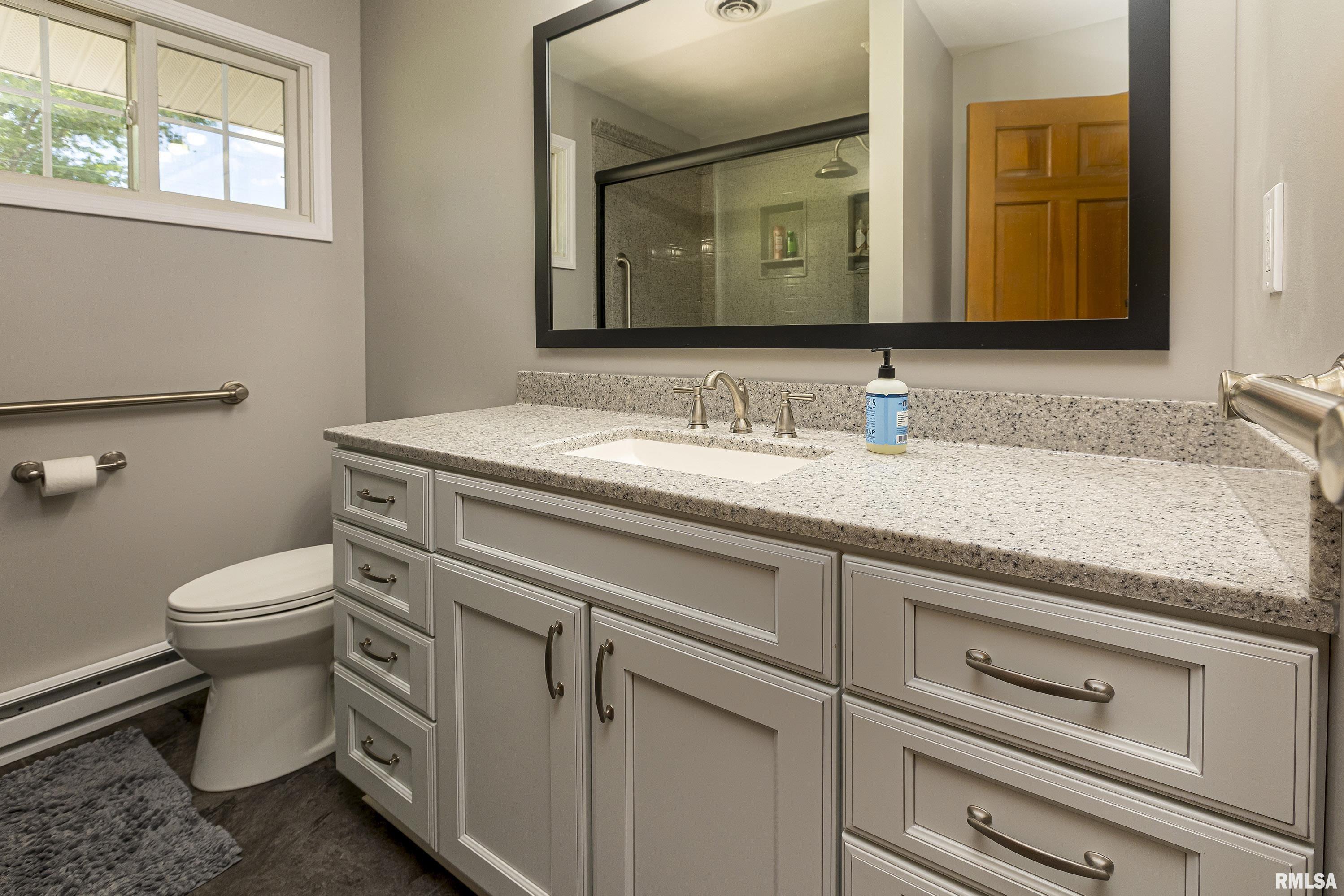 314 Red Row Marion, IL 62959 - Photo 15 of 36 Gallery Image 15